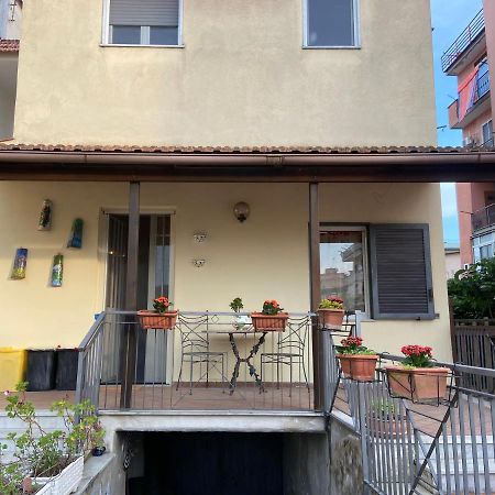 נאפולי Appartamento In Villa Alle Falde Del Vesuvio מראה חיצוני תמונה