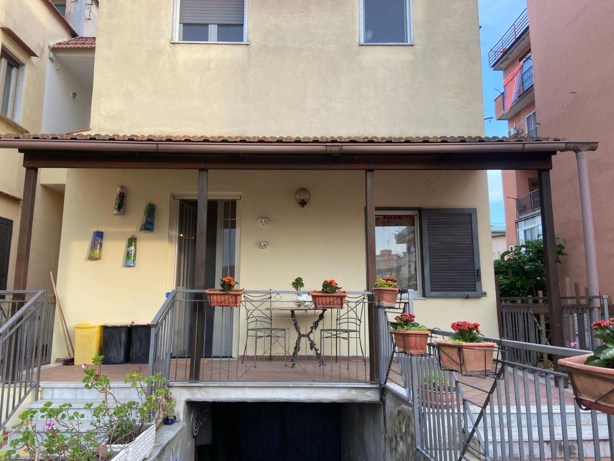 נאפולי Appartamento In Villa Alle Falde Del Vesuvio מראה חיצוני תמונה